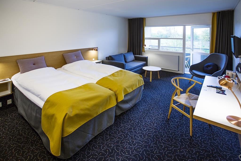 Comwell Rebild Bakker Hotel Skorping Room photo